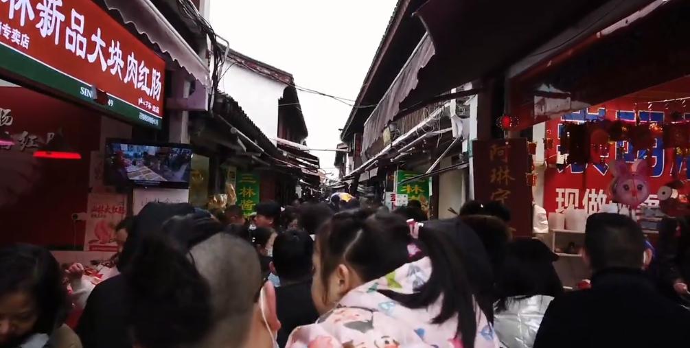 上海上市敲钟，企业荣耀时刻的一览众辉煌